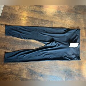 Fabletics Cold Weather High-Waisted Pocket Leggings NWT XXL/1X